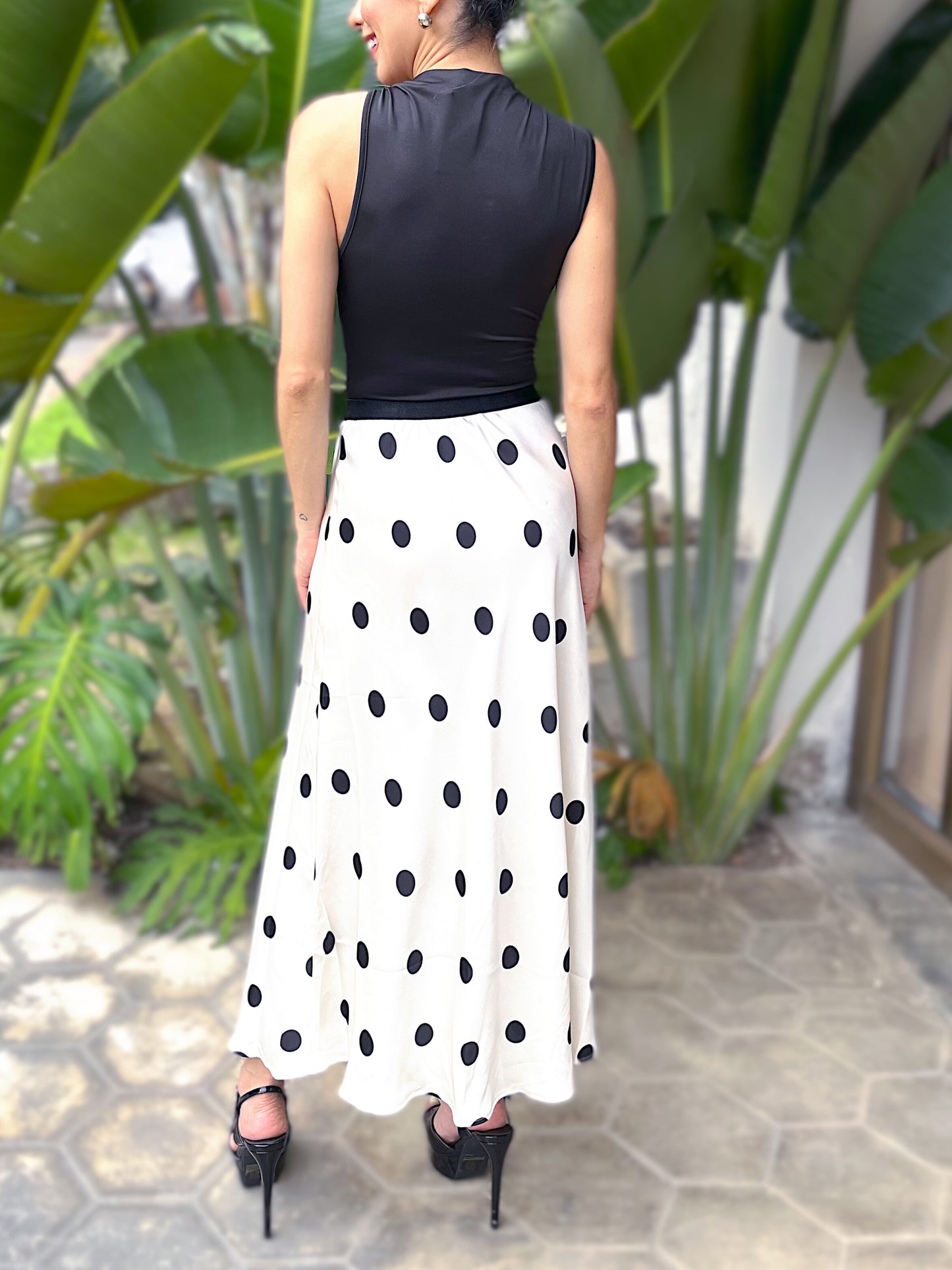 FALDA LUNARES SATINADA