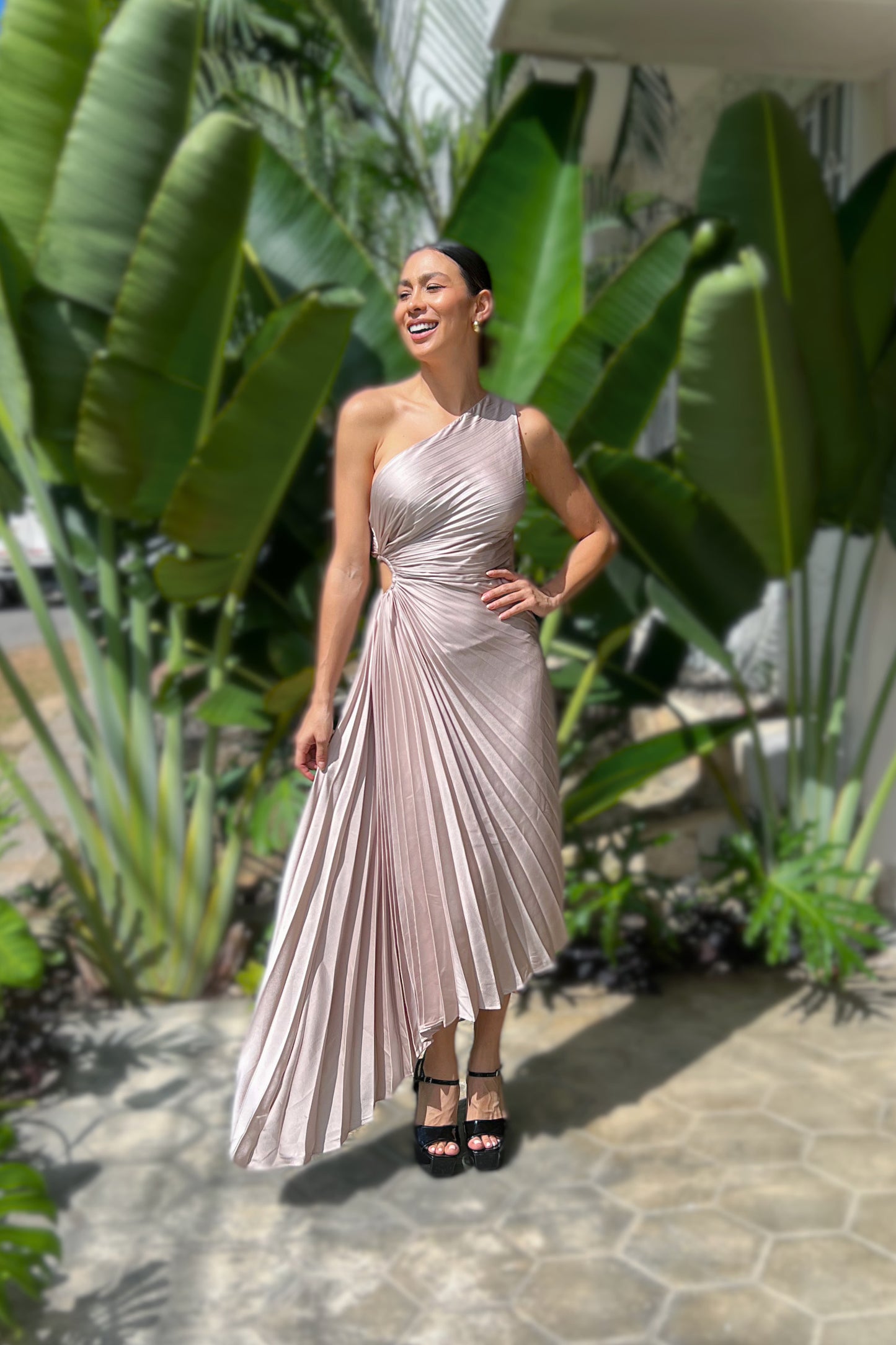VESTIDO LUXXEL MEDIO BESO