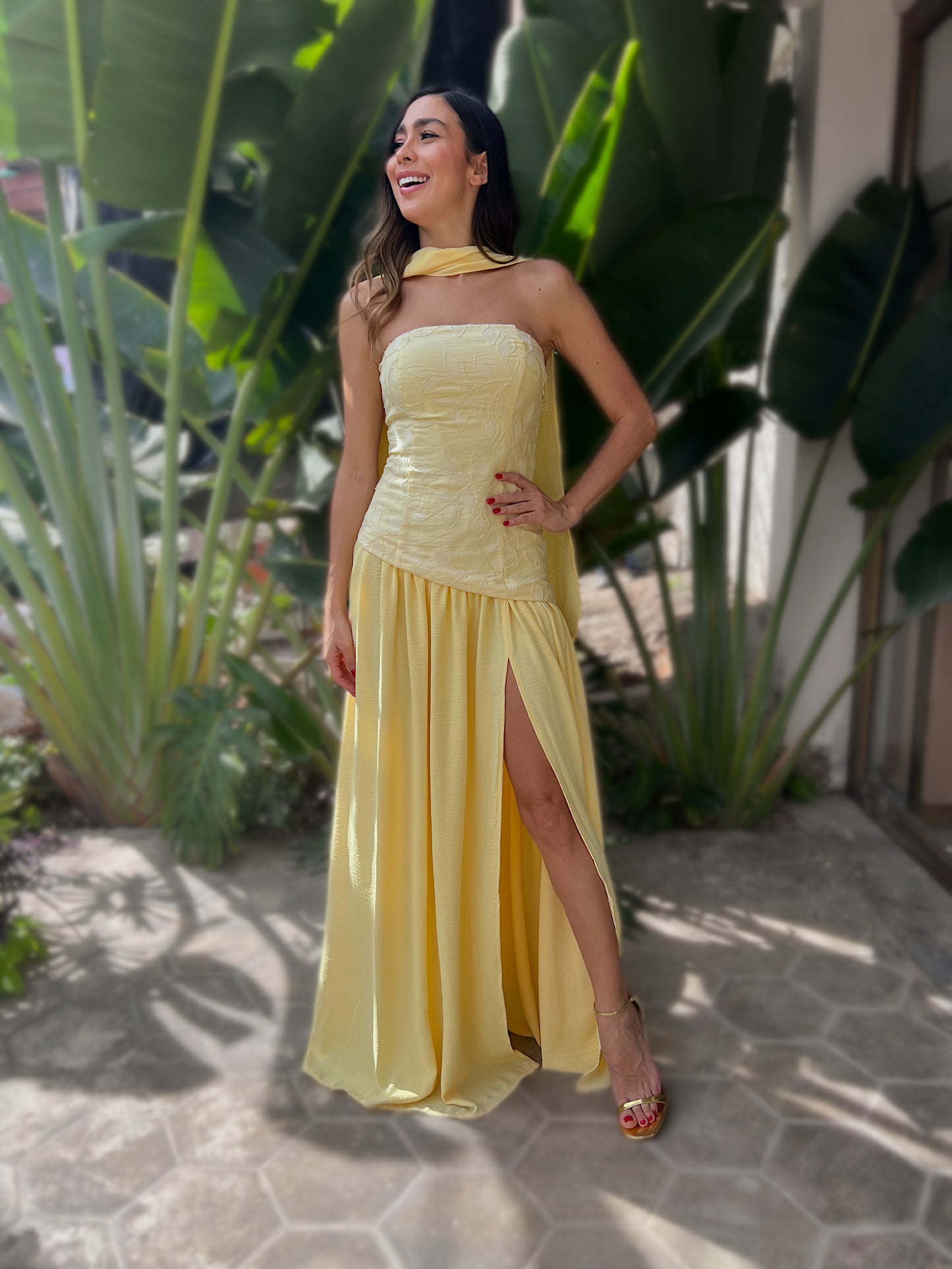 VESTIDO STRAPLE AMA