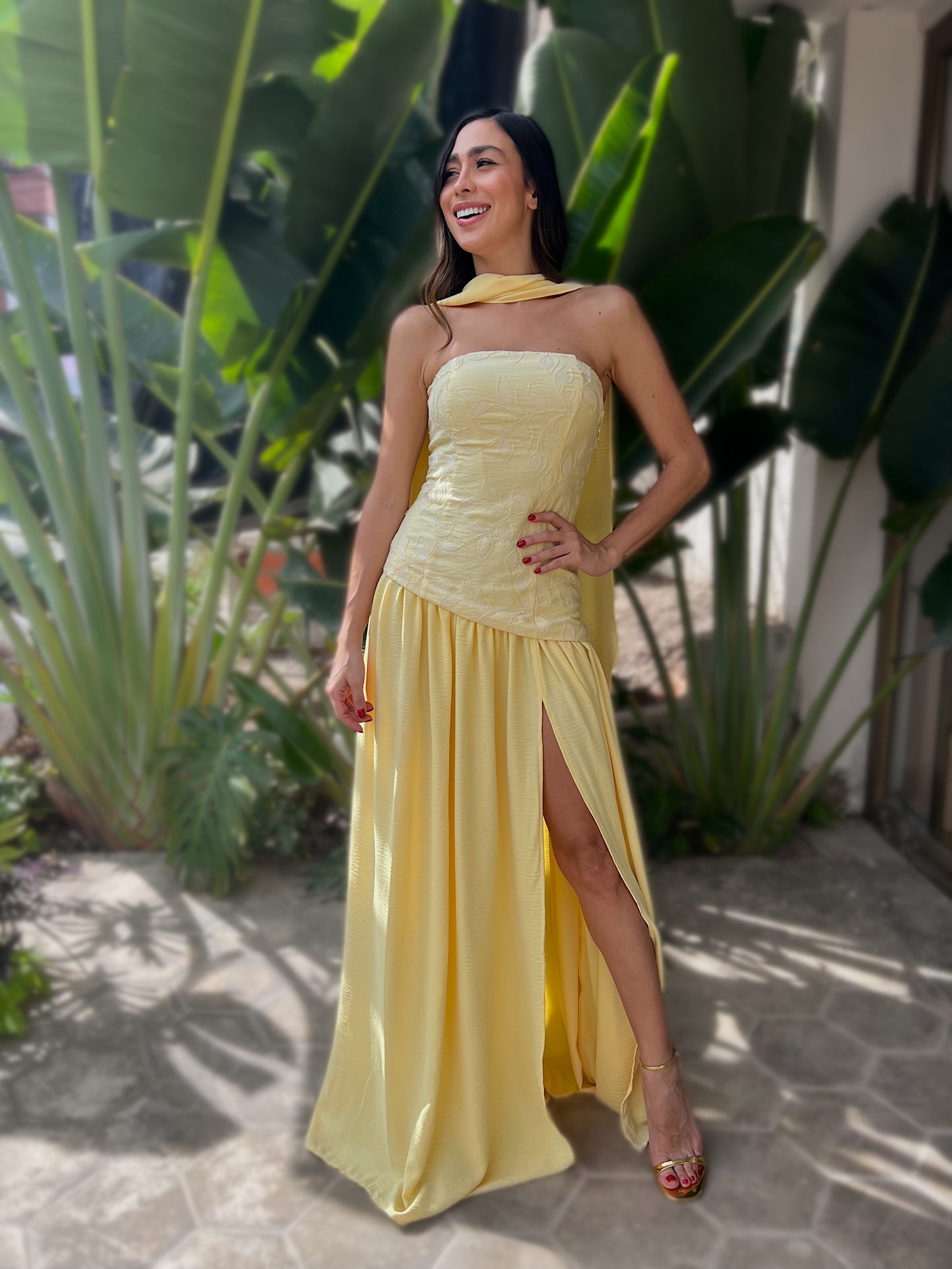 VESTIDO STRAPLE AMA