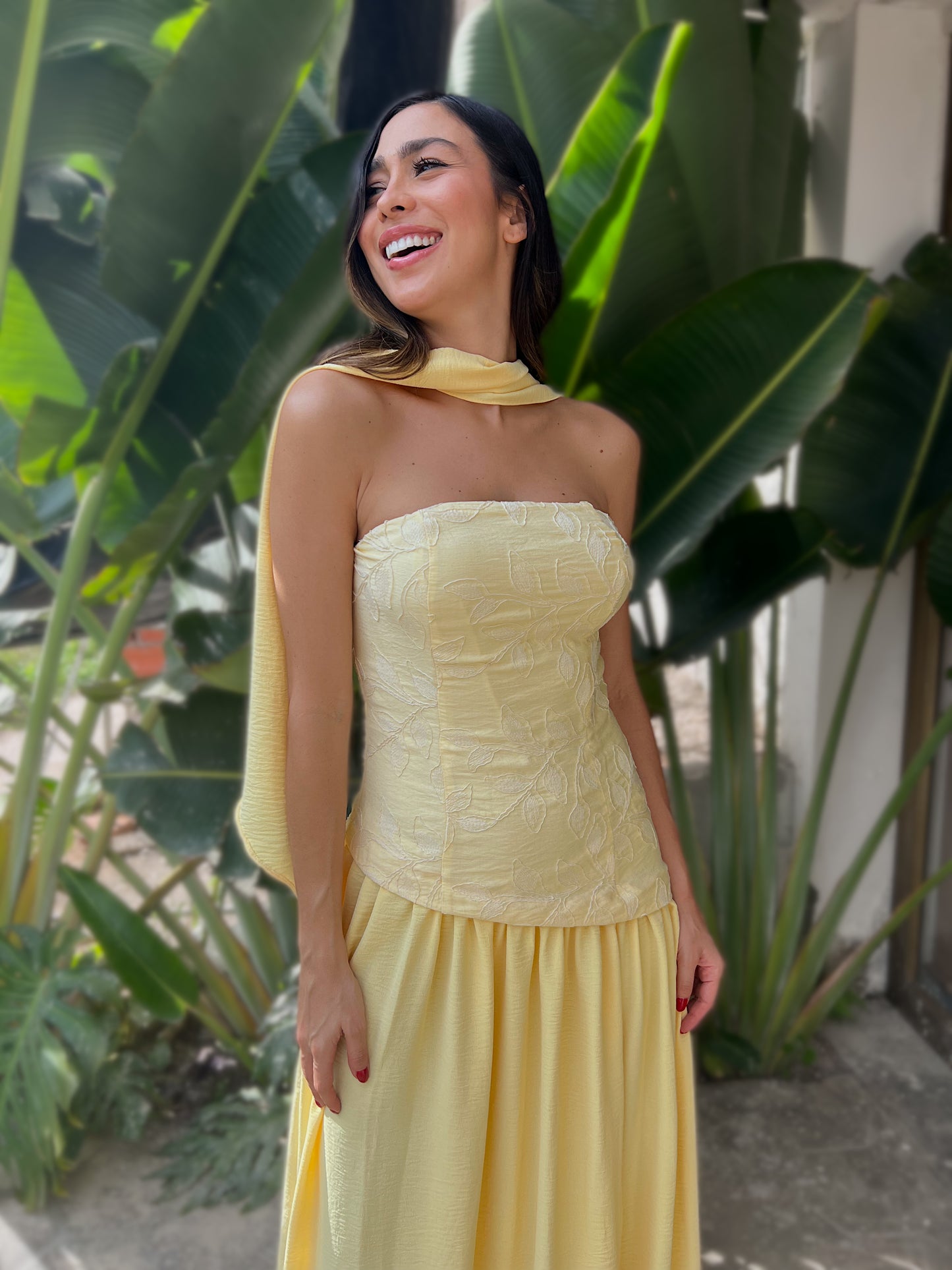 VESTIDO STRAPLE AMA